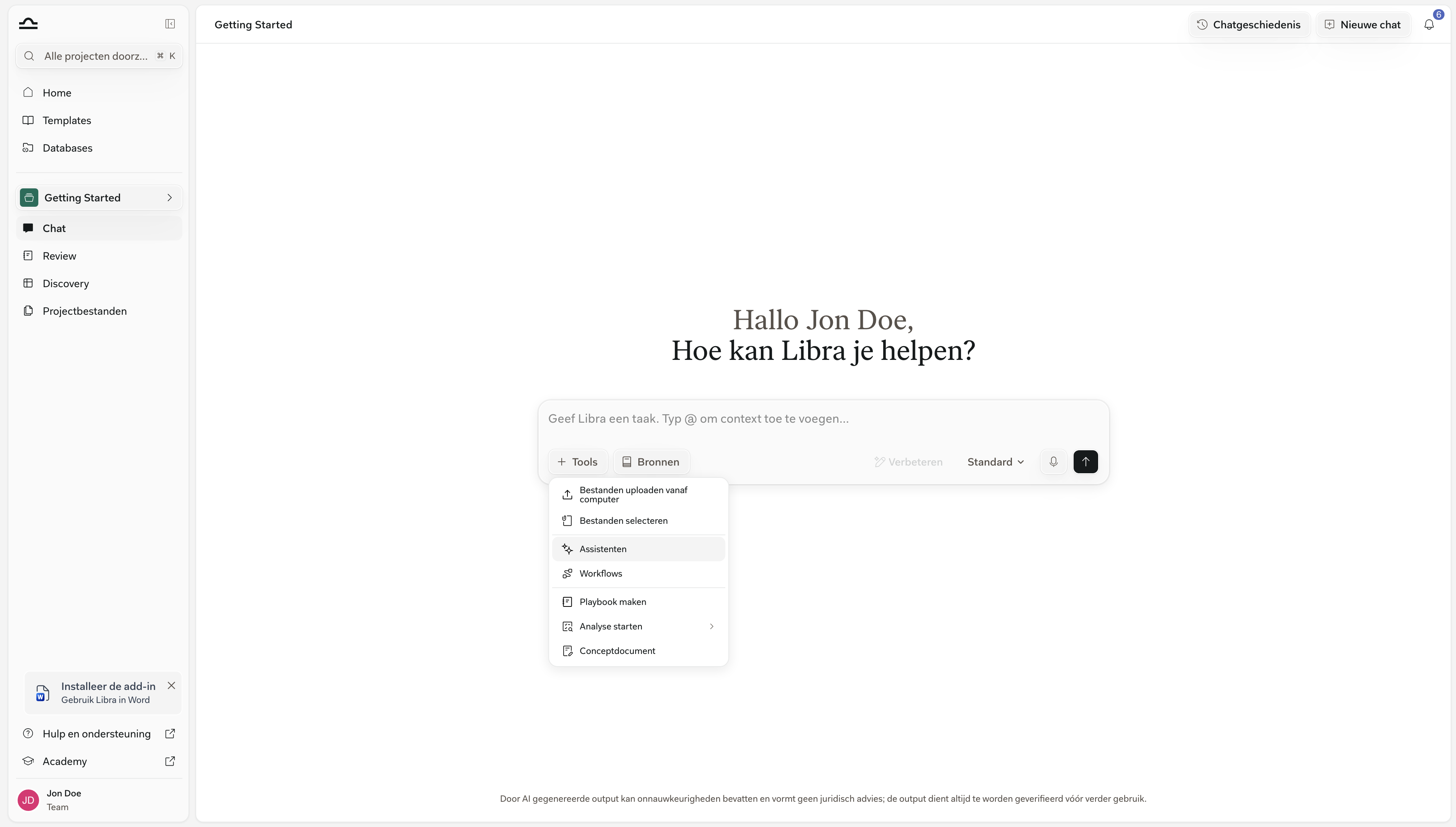 Geopend Tools-menu in een Libra-chat met het onderdeel Assistants gemarkeerd