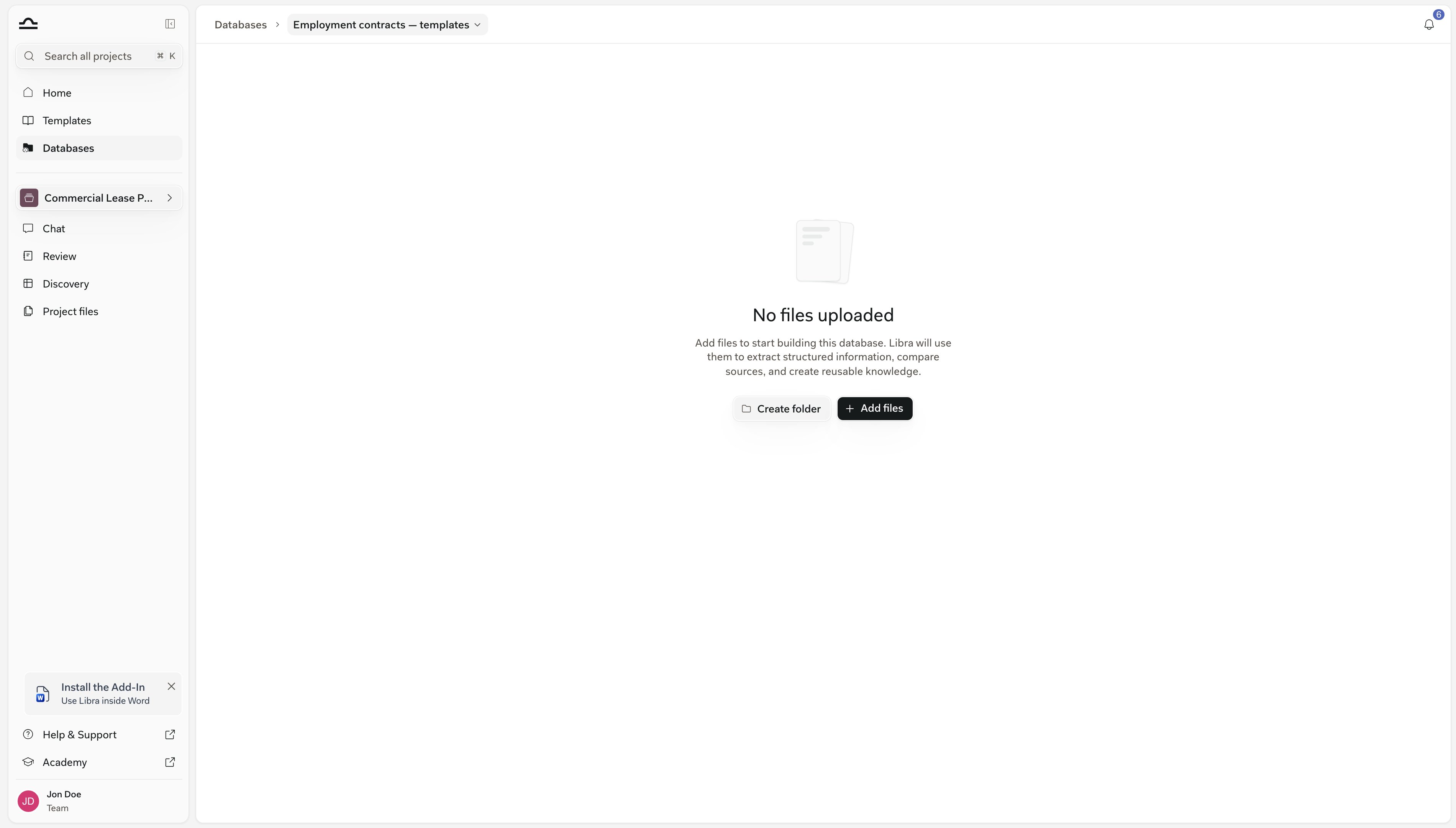 Eine neu erstellte Datenbank im leeren Zustand mit „Keine Dateien hochgeladen” sowie den Schaltflächen „Ordner erstellen” und „Dateien hinzufügen”
