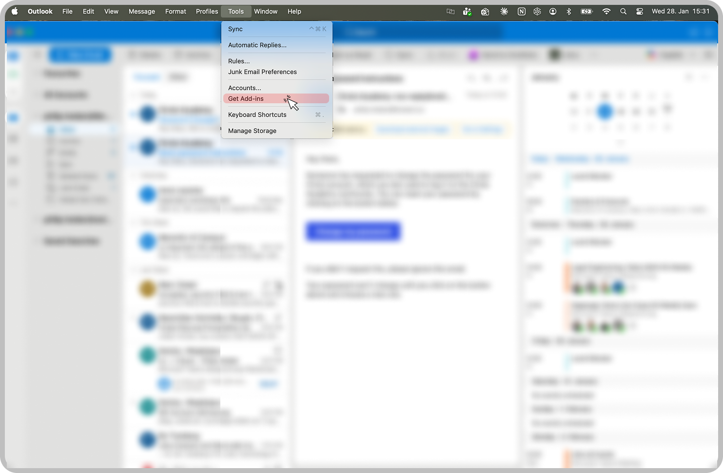 Outlook Tools-Menü mit hervorgehobener Option „Add-Ins abrufen”