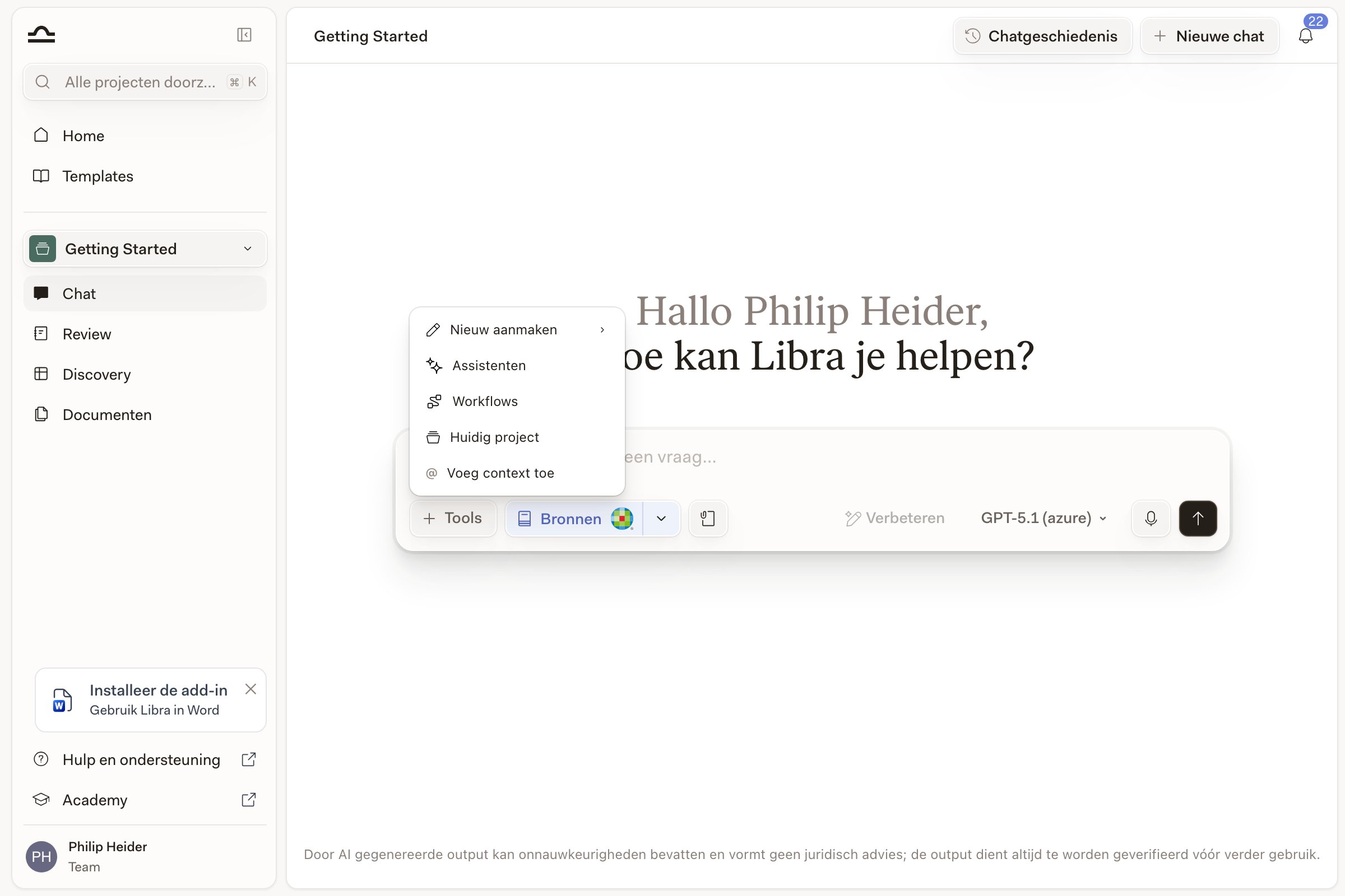 Tools-menu geopend in een Libra-chat met het item Assistants gemarkeerd