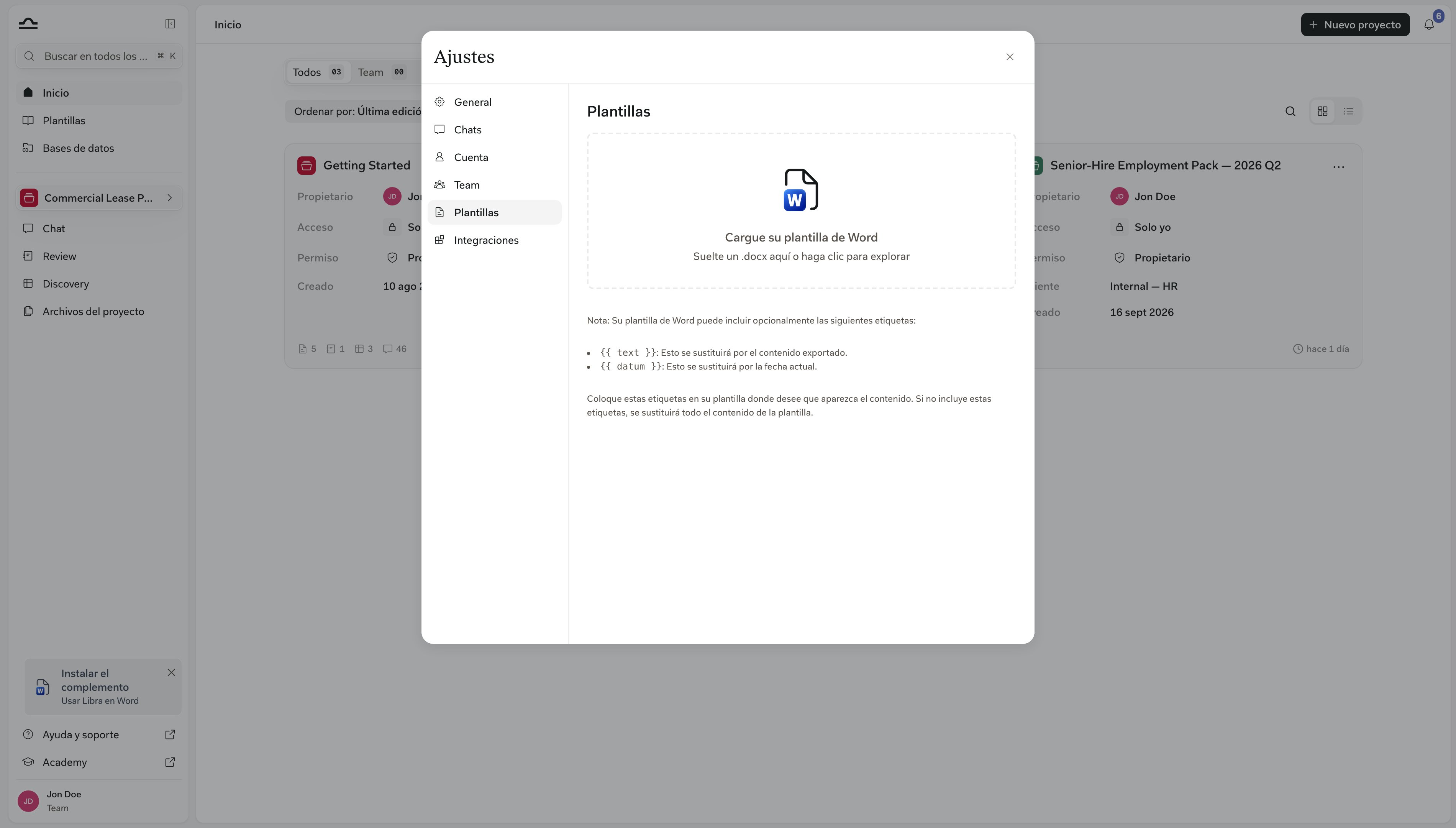 Pestaña de configuración de plantillas con el área de carga de arrastrar y soltar para una plantilla de Word y las notas sobre las etiquetas {{ text }} y {{ datum }}