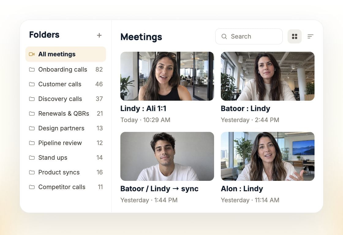 Lindy’s meeting library with a folder sidebar, search, and four recorded meetings with thumbnails and timestamps.