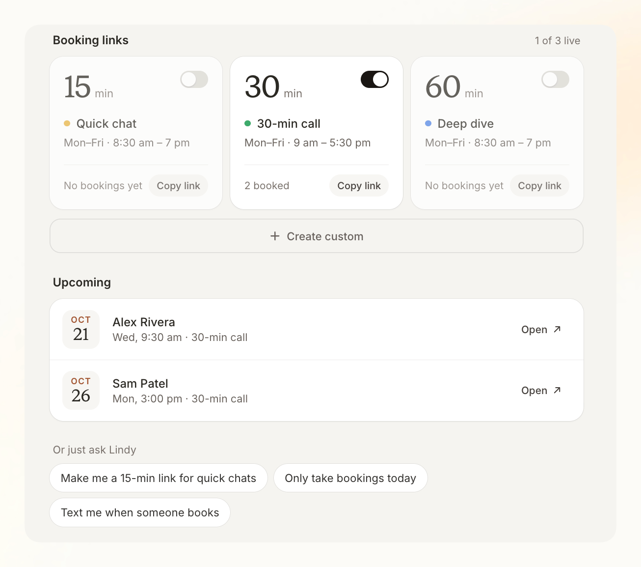 Booking links with meeting lengths, availability, copy links, and upcoming bookings