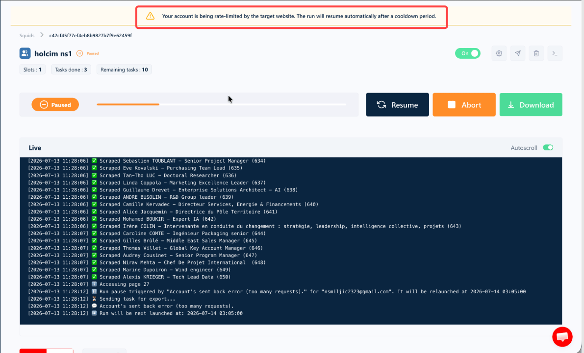 A paused Sales Navigator Leads Scraper run with a banner reading: Your account is being rate-limited by the target website. The run will resume automatically after a cooldown period.