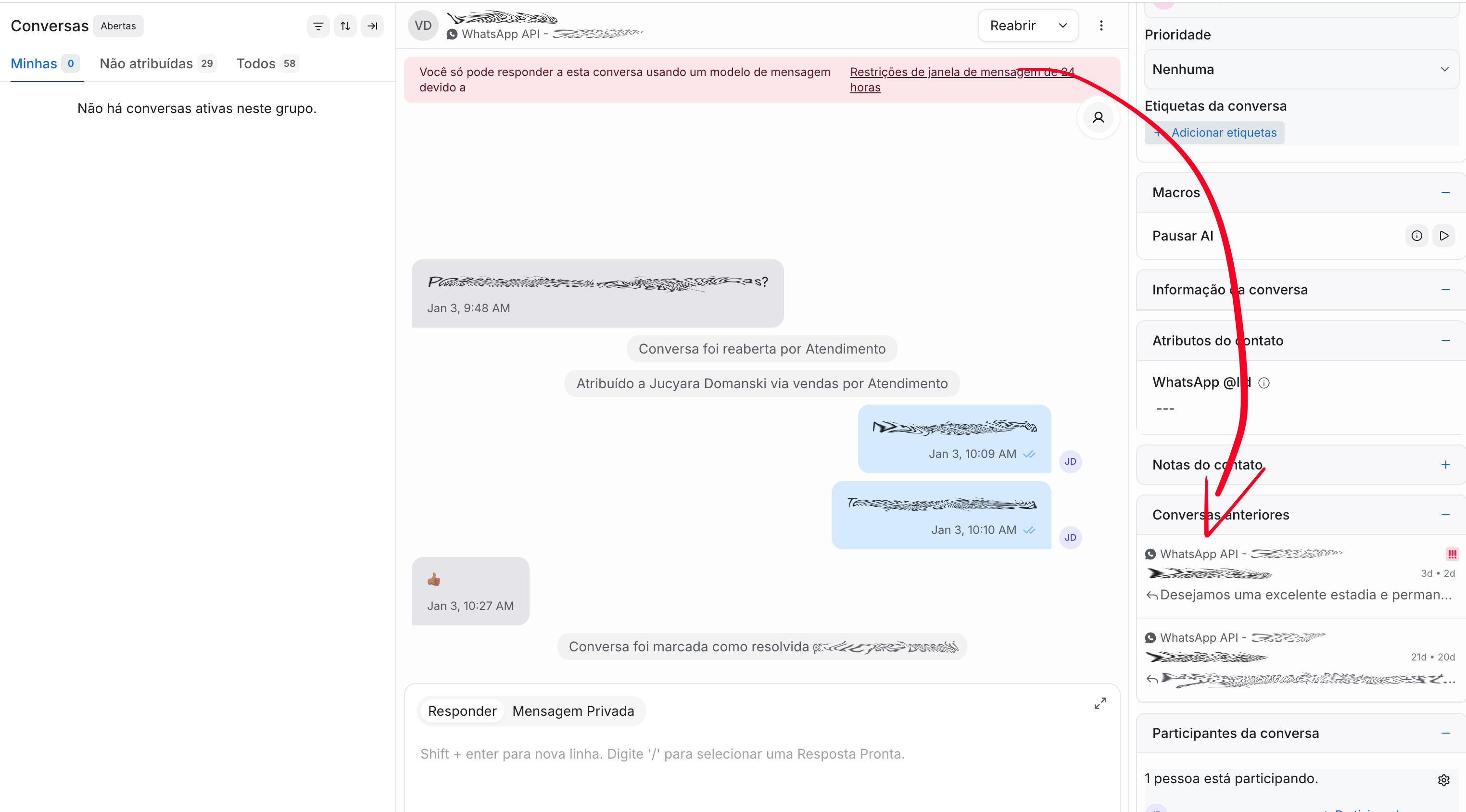Sidebar com histórico de conversas