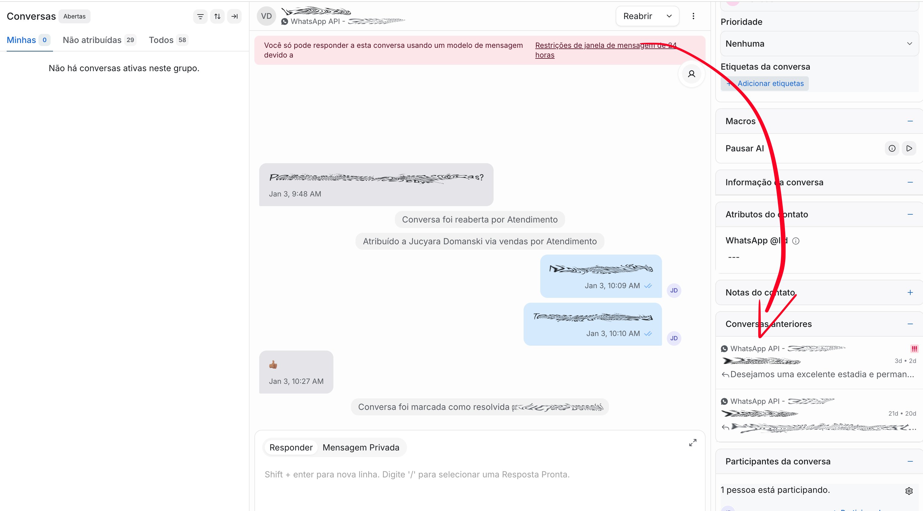 Sidebar com histórico de conversas