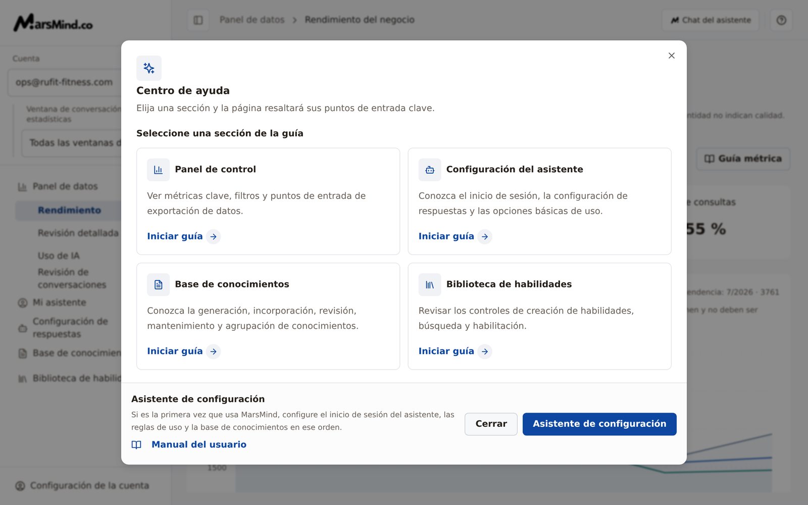 El cuadro «Centro de ayuda»: cuatro tarjetas de guía (Panel de control, Configuración del asistente, Base de conocimientos y Biblioteca de habilidades) y, en la parte inferior, el acceso a «Asistente de configuración»