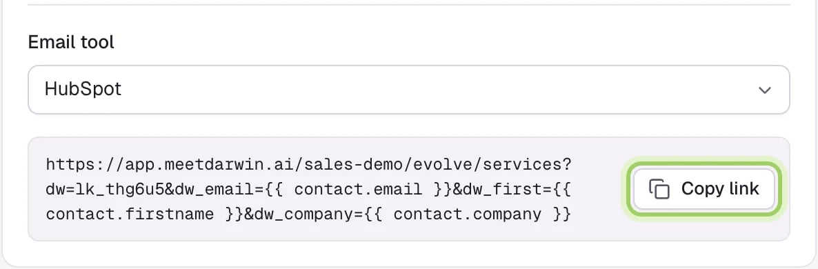 Email tool set to HubSpot and the link to paste, with the dw ID and the HubSpot fields for contact email, first name and company. Copy link is marked.