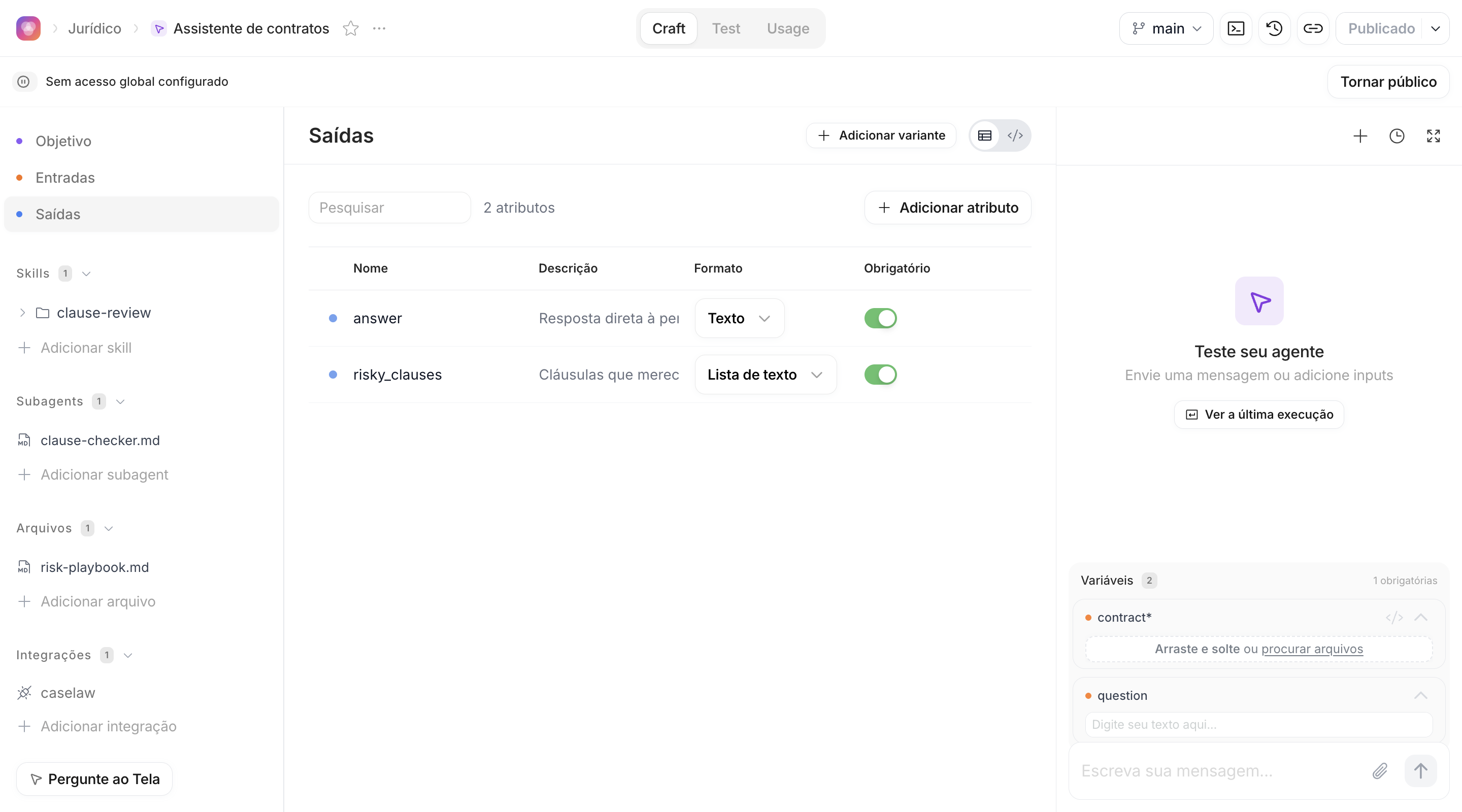 Seção Saídas com os atributos answer e risky_clauses no editor em tabela