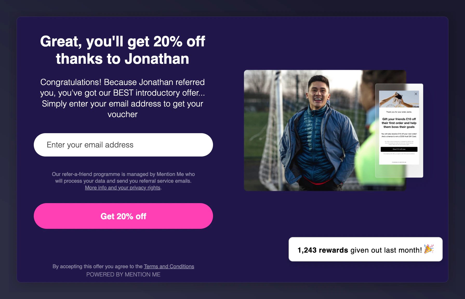 Social proof on referee registration showing rewards count on desktop