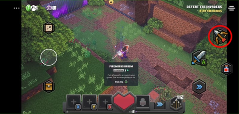 Capture d'écran de la disposition tactile de Minecraft Dungeons avec des commandes supplémentaires