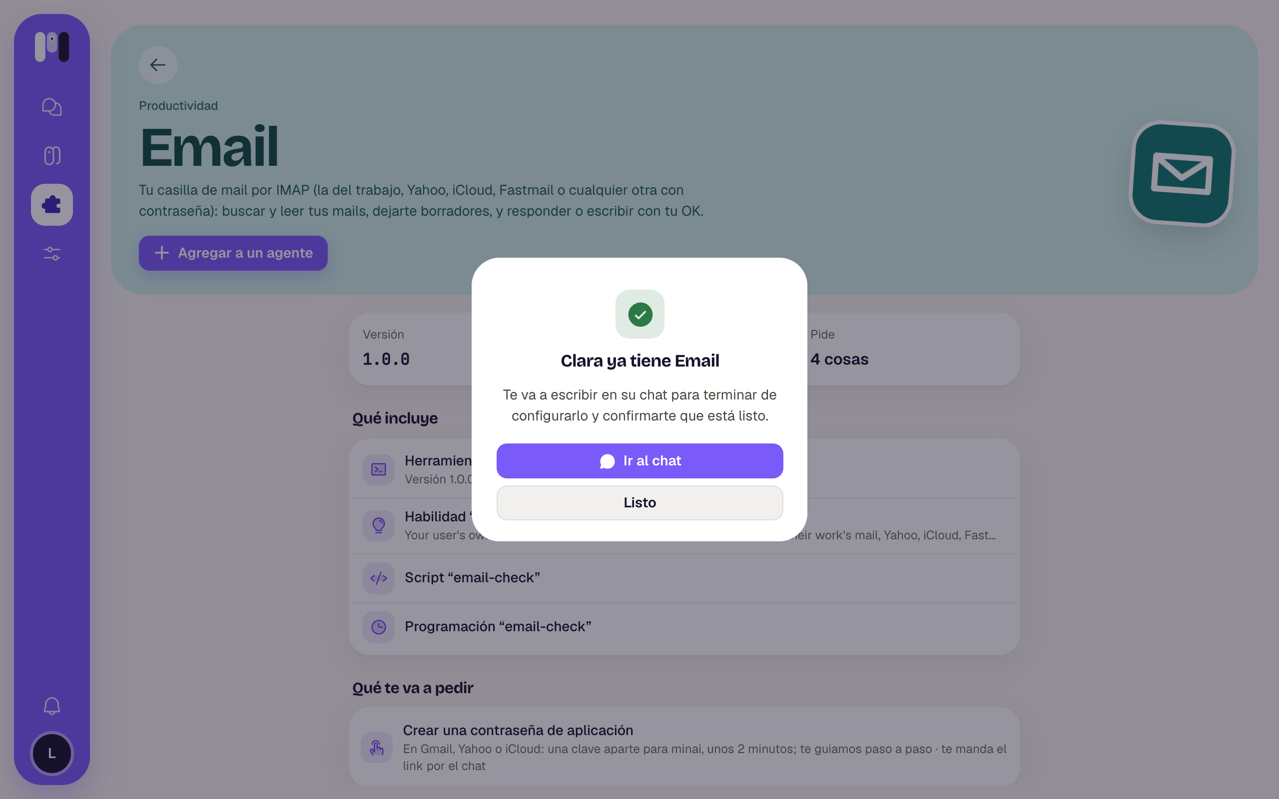 Clara ya tiene Email: te va a escribir en su chat para terminar de configurarlo