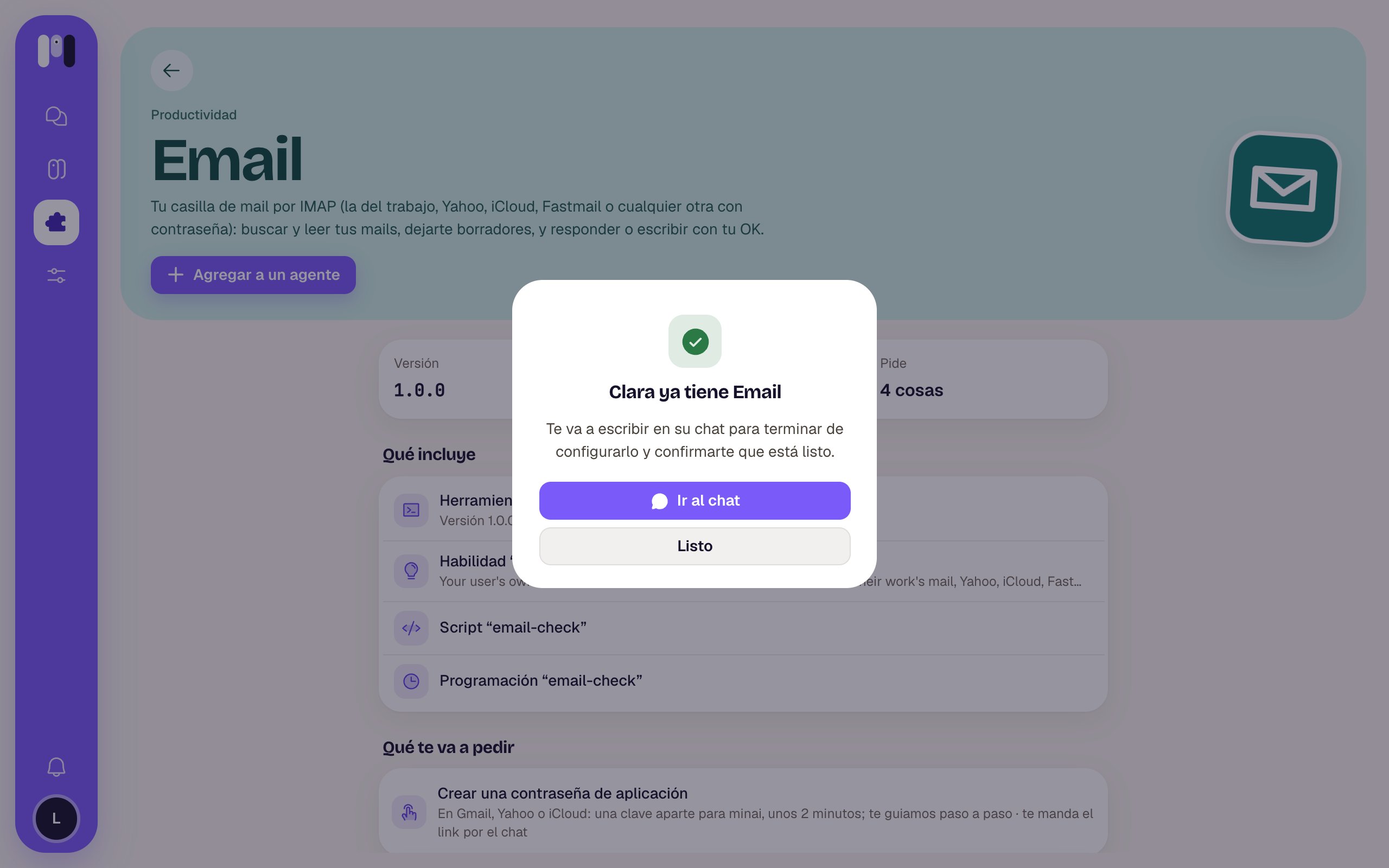 Clara ya tiene Email: te va a escribir en su chat para terminar de configurarlo