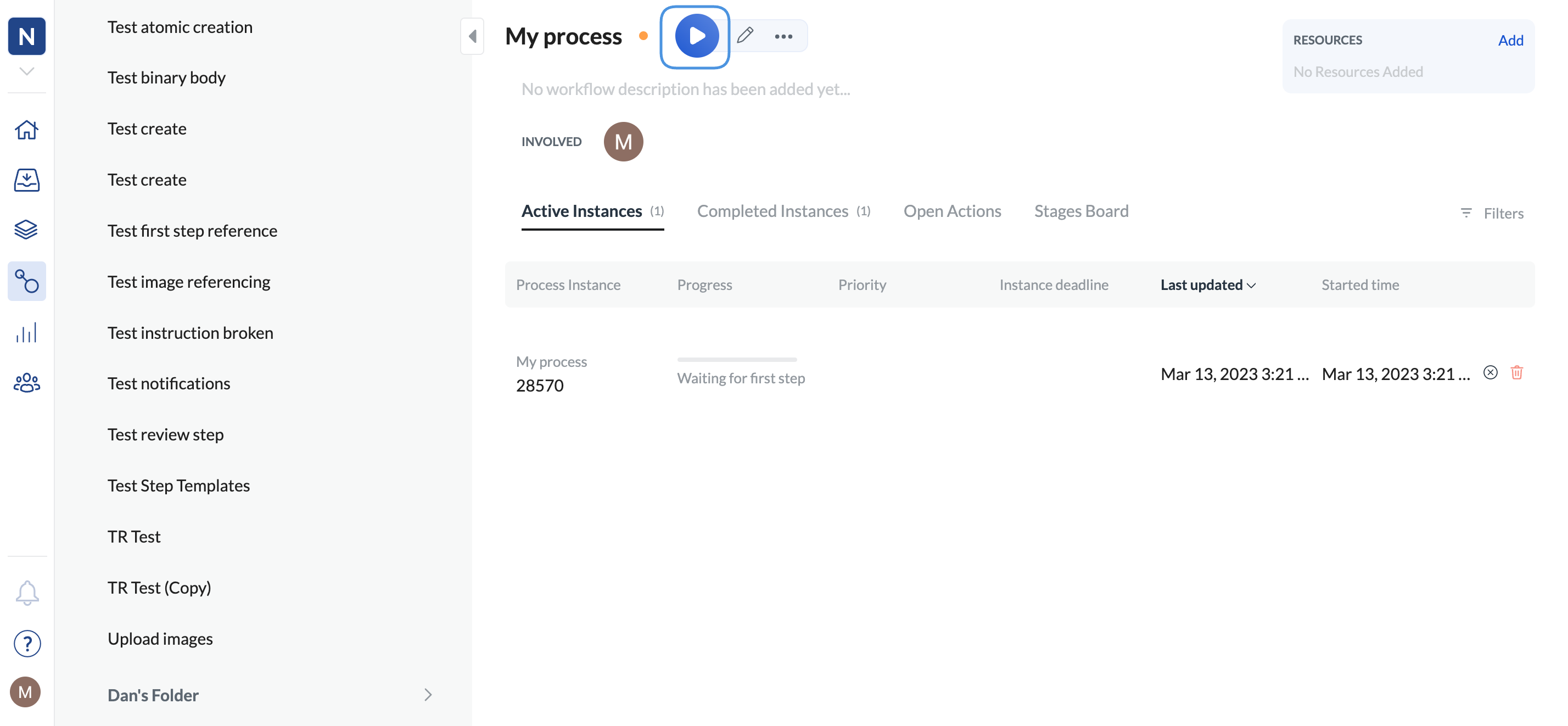 Image of the play icon in the workflow overview used to start a workflow