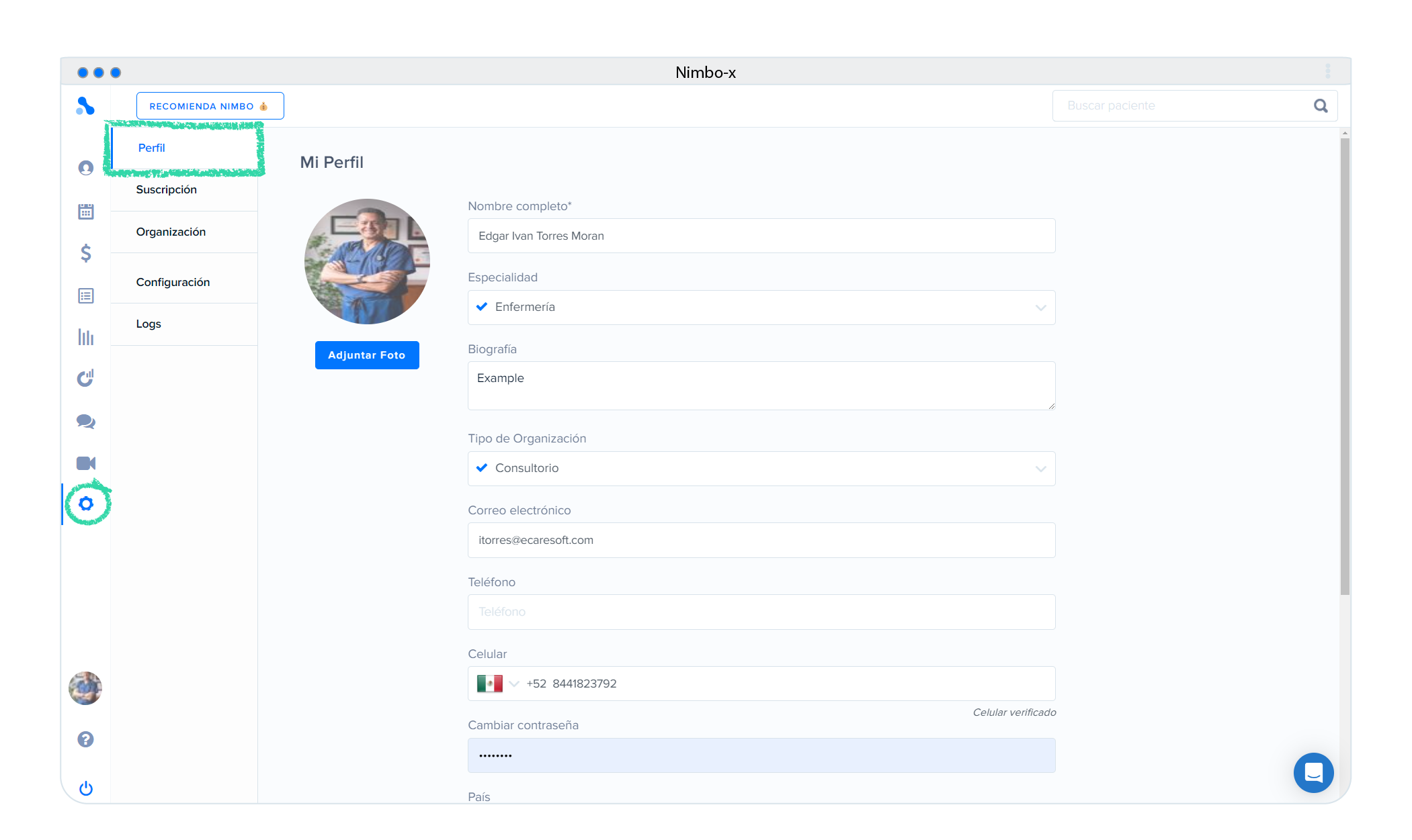Pantalla de perfil con informacion profesional en Nimbo