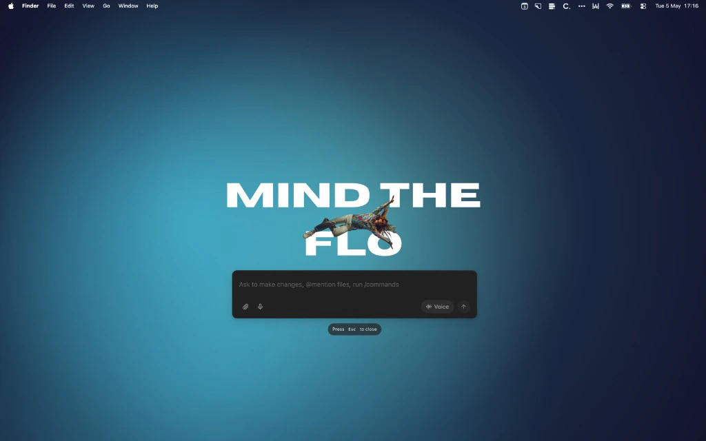 Desktop overlay in chat mode