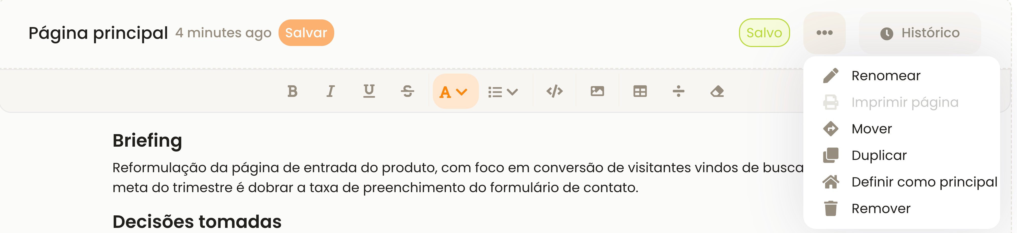 Cabeçalho de uma página do Caderno com o nome Página principal, o botão Salvar, o selo Salvo e o menu aberto com as opções Renomear, Imprimir página, Mover, Duplicar, Definir como principal e Remover