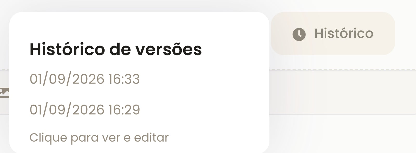 Menu Histórico de versões aberto, listando duas versões com data e hora e a instrução Clique para ver e editar