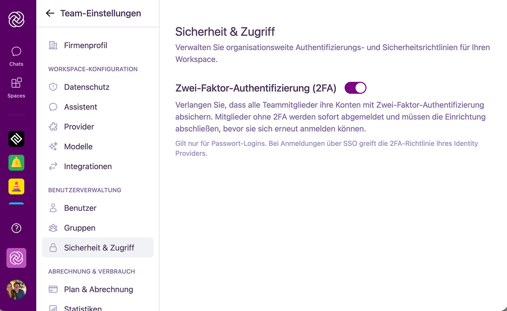 Der Reiter Sicherheit und Zugriff in der Benutzerverwaltung, der den Schalter zur Durchsetzung der Zwei-Faktor-Authentifizierung zeigt.