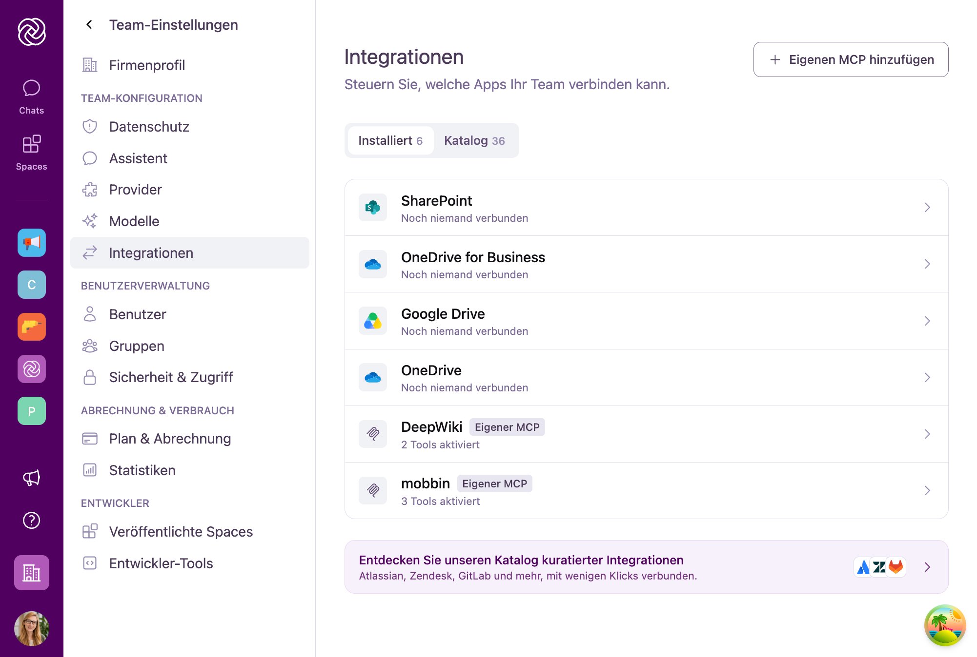 Integrationen in den Team-Einstellungen mit dem Tab Installiert, angebundenen Quellen und MCP-Servern sowie dem Katalog