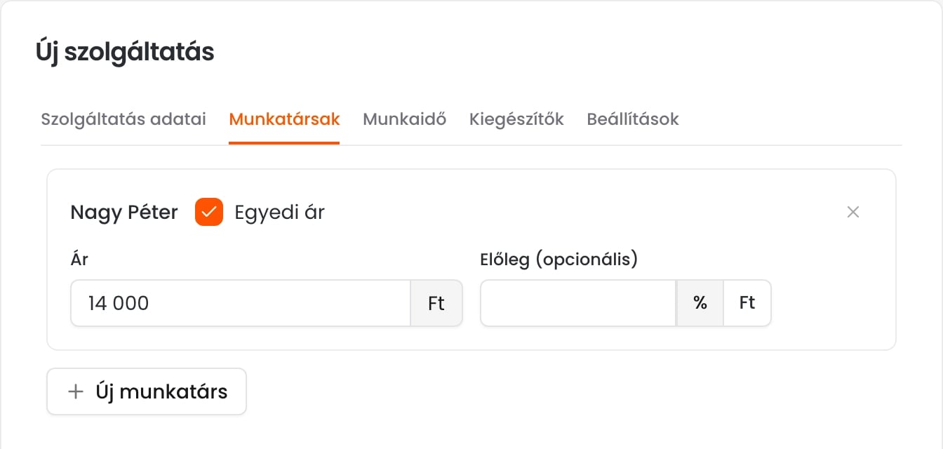 A Munkatársak fül egy munkatárssal, akinek bekapcsolt Egyedi árral 14 000 Ft az ára