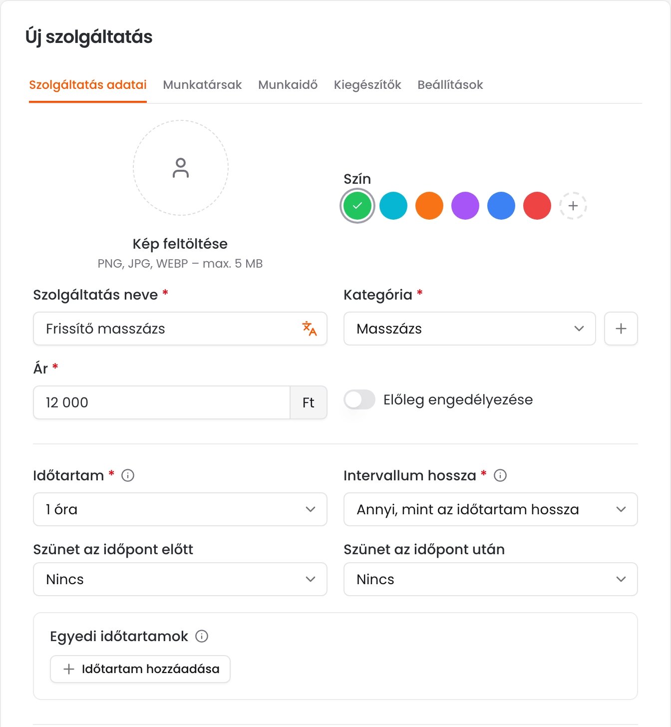 Az Új szolgáltatás adatlap Szolgáltatás adatai füle kitöltött névvel, kategóriával, árral és időtartammal