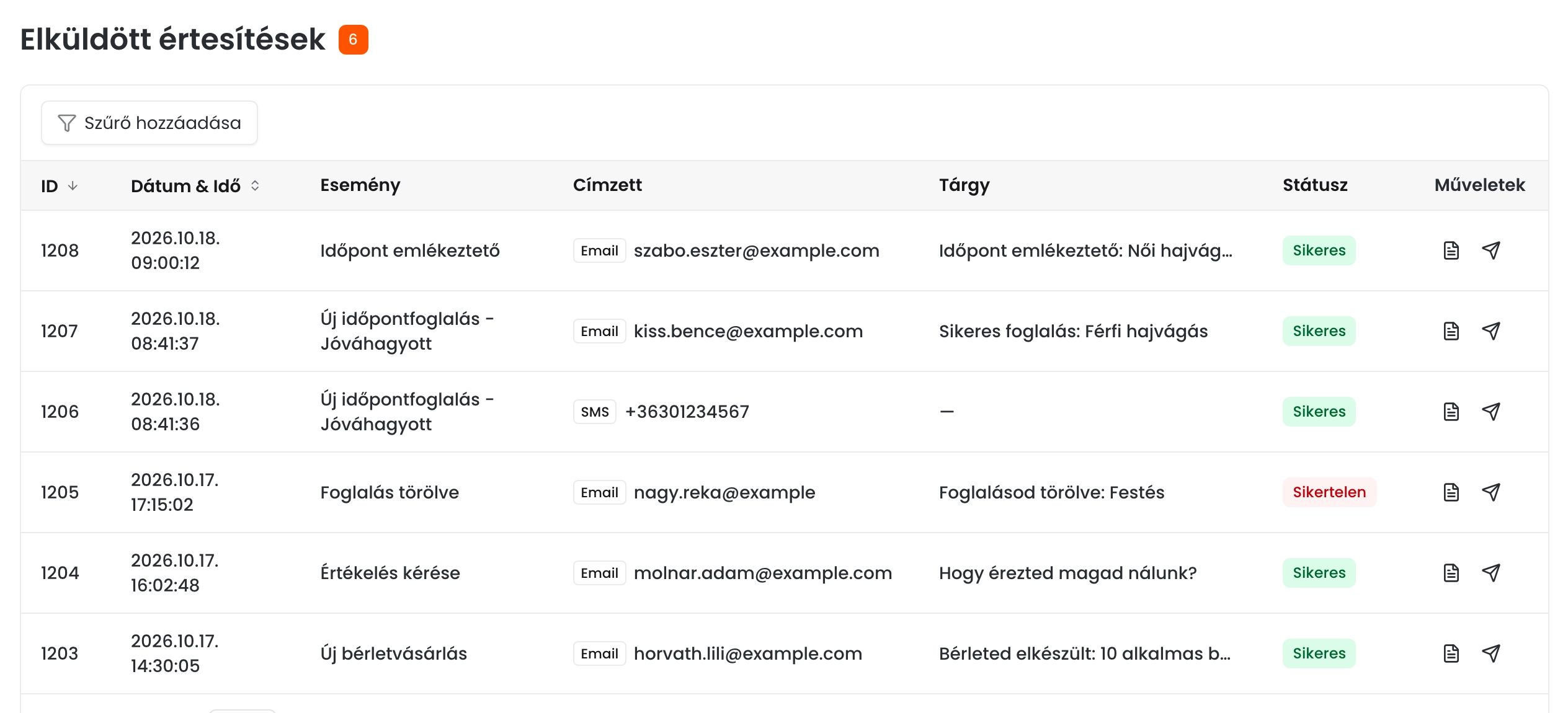 Az Elküldött értesítések lista e-mail és SMS értesítésekkel, a sikeres és egy sikertelen küldéssel, a sorok végén a részletek és az újraküldés ikonnal