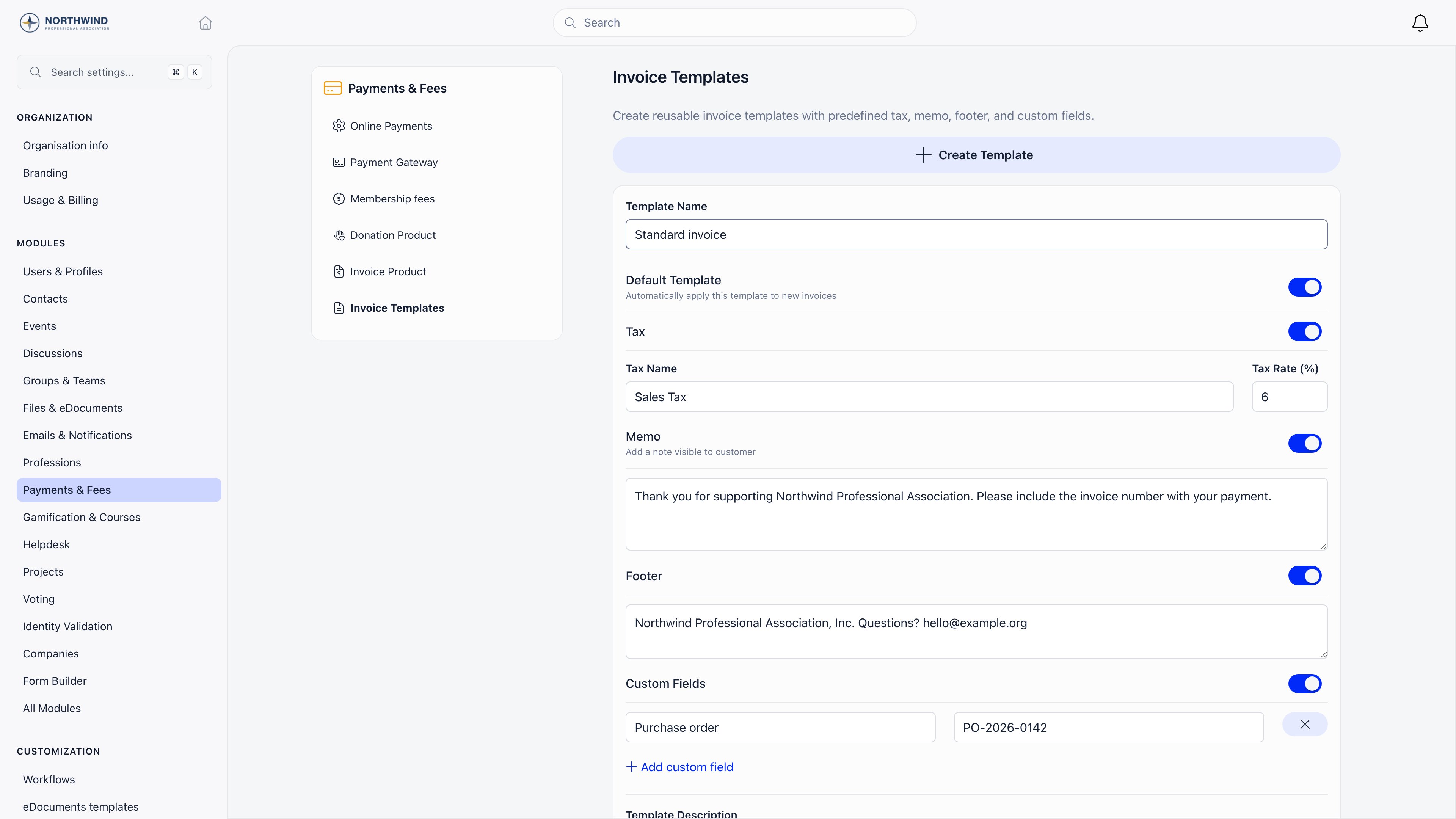 Invoice template editor with template name, default template switch, tax name and rate, memo, footer and custom field rows