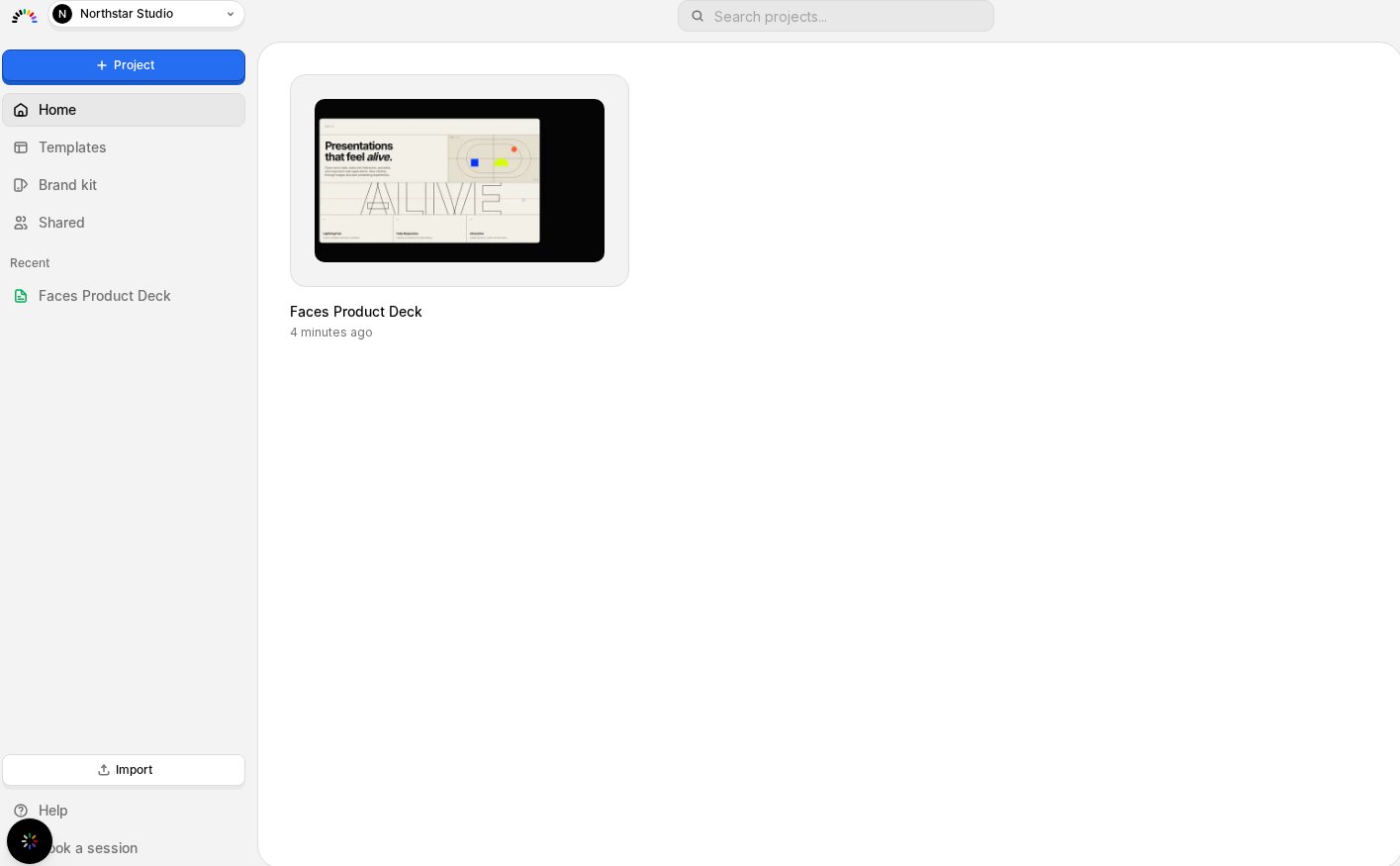 Tableau de bord Faces avec recherche, cartes de projets et barre latérale de navigation