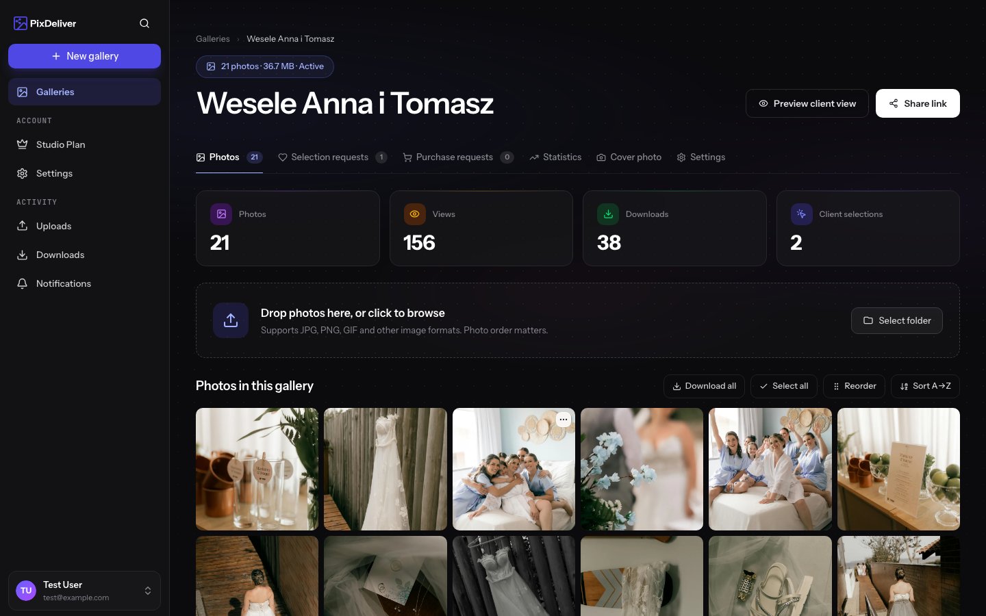 Gallery preview and share-link buttons