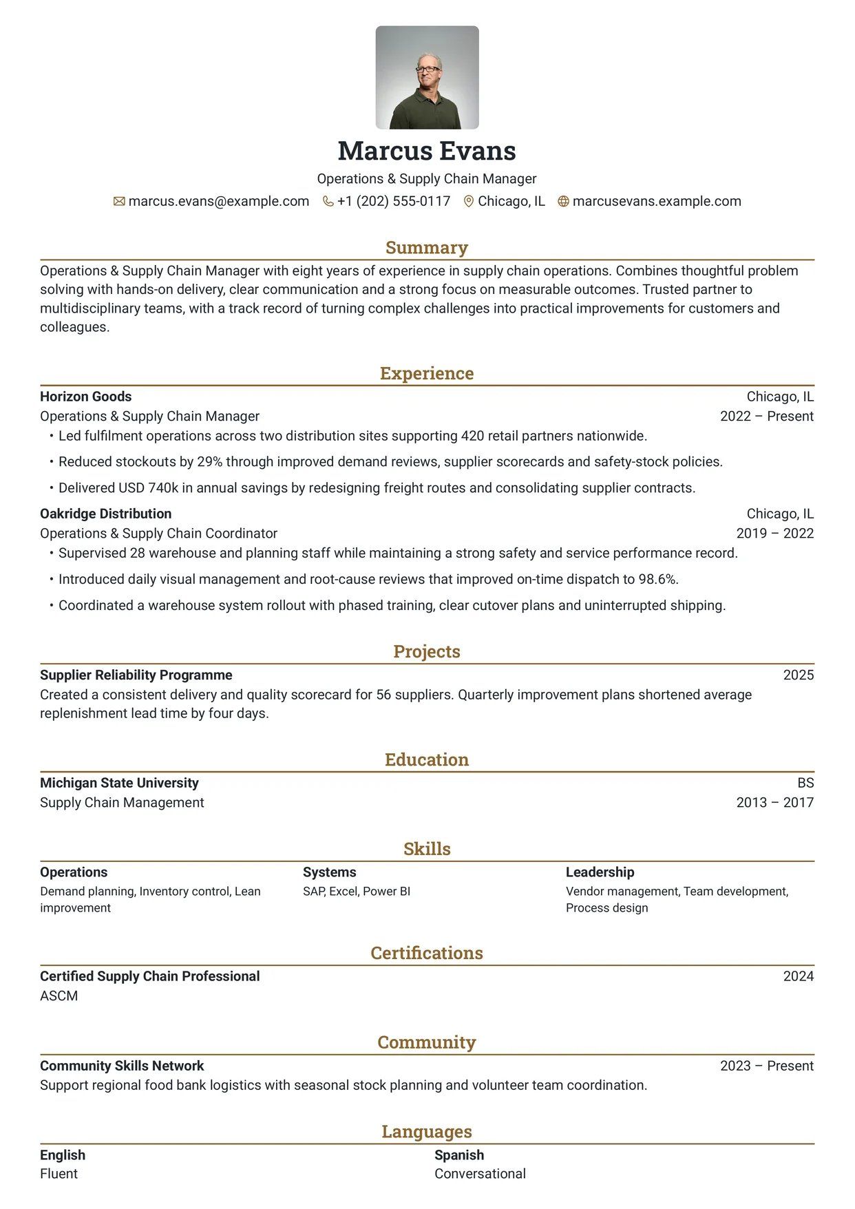 First page of a resume in the Kakuna template: centred header, one column