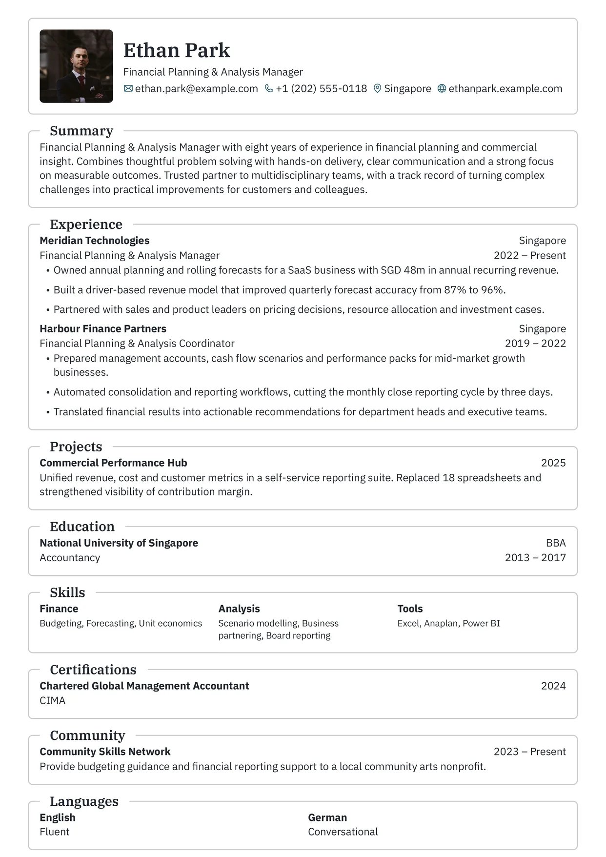 First page of a resume in the Lapras template: one column with sections in outlined boxes