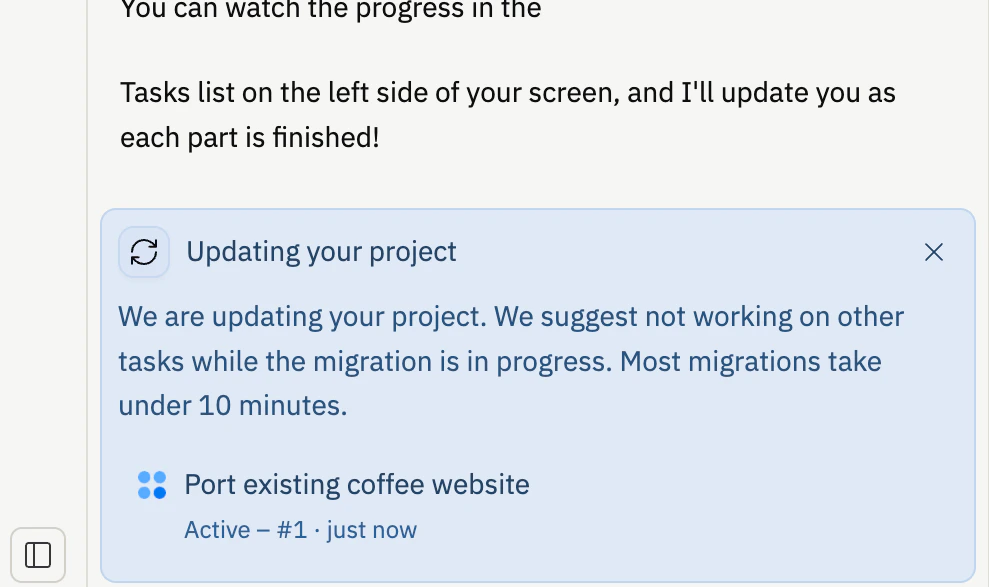 Panneau de chat Agent affichant la tâche « Mise à jour de votre projet » en cours, avec la sous-tâche « Portage du site web café existant » active.
