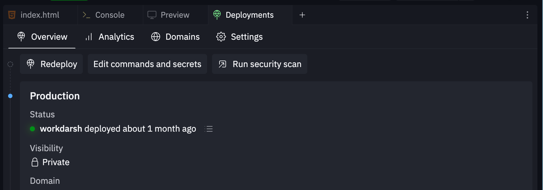 Deployment privacy indicator showing public status