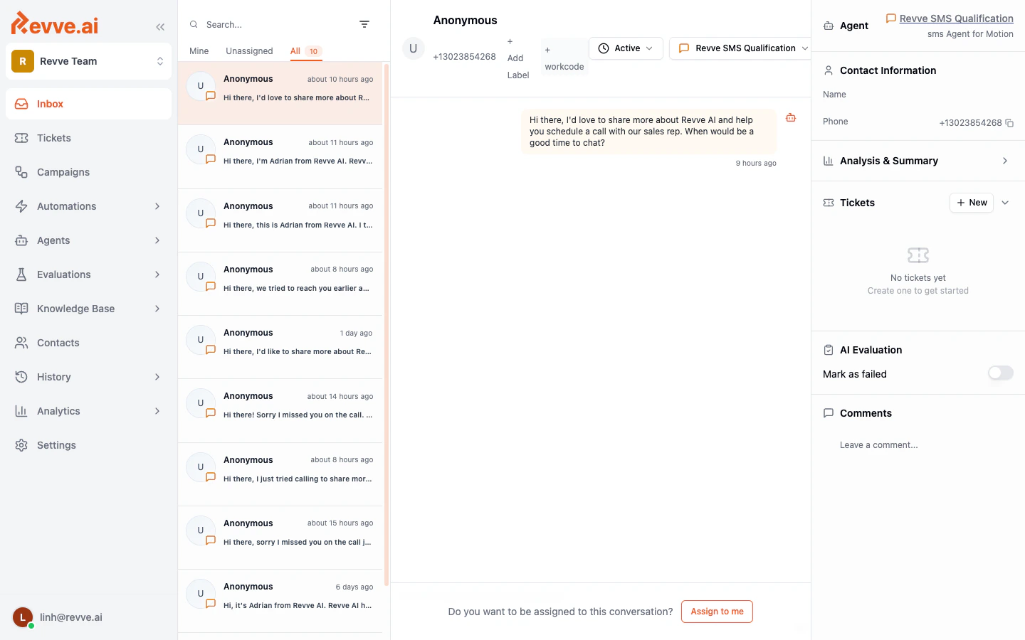Inbox overview showing the three-panel layout with conversation list, chat thread, and contact panel