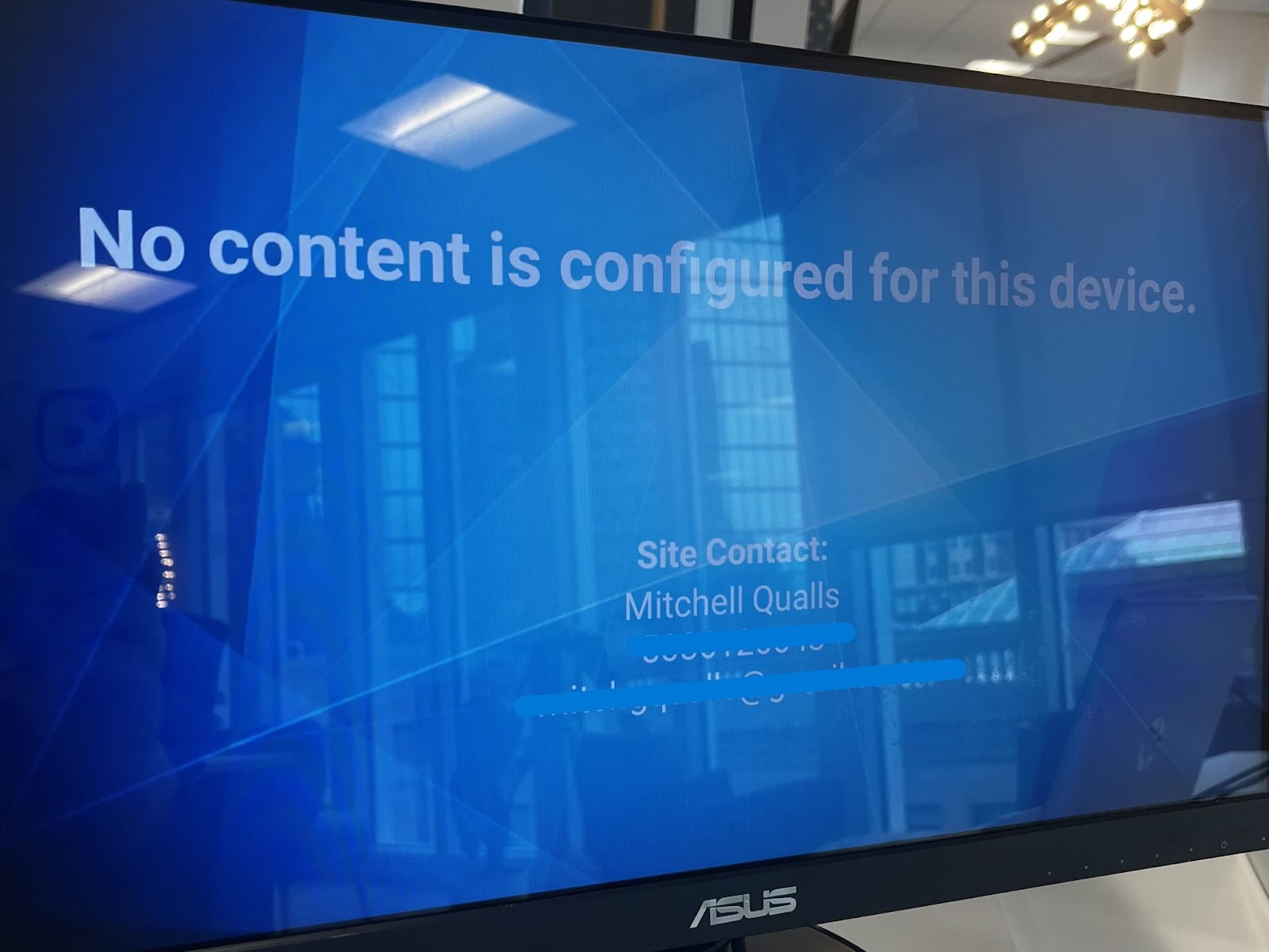 Elo screen displaying No content is configured for this device