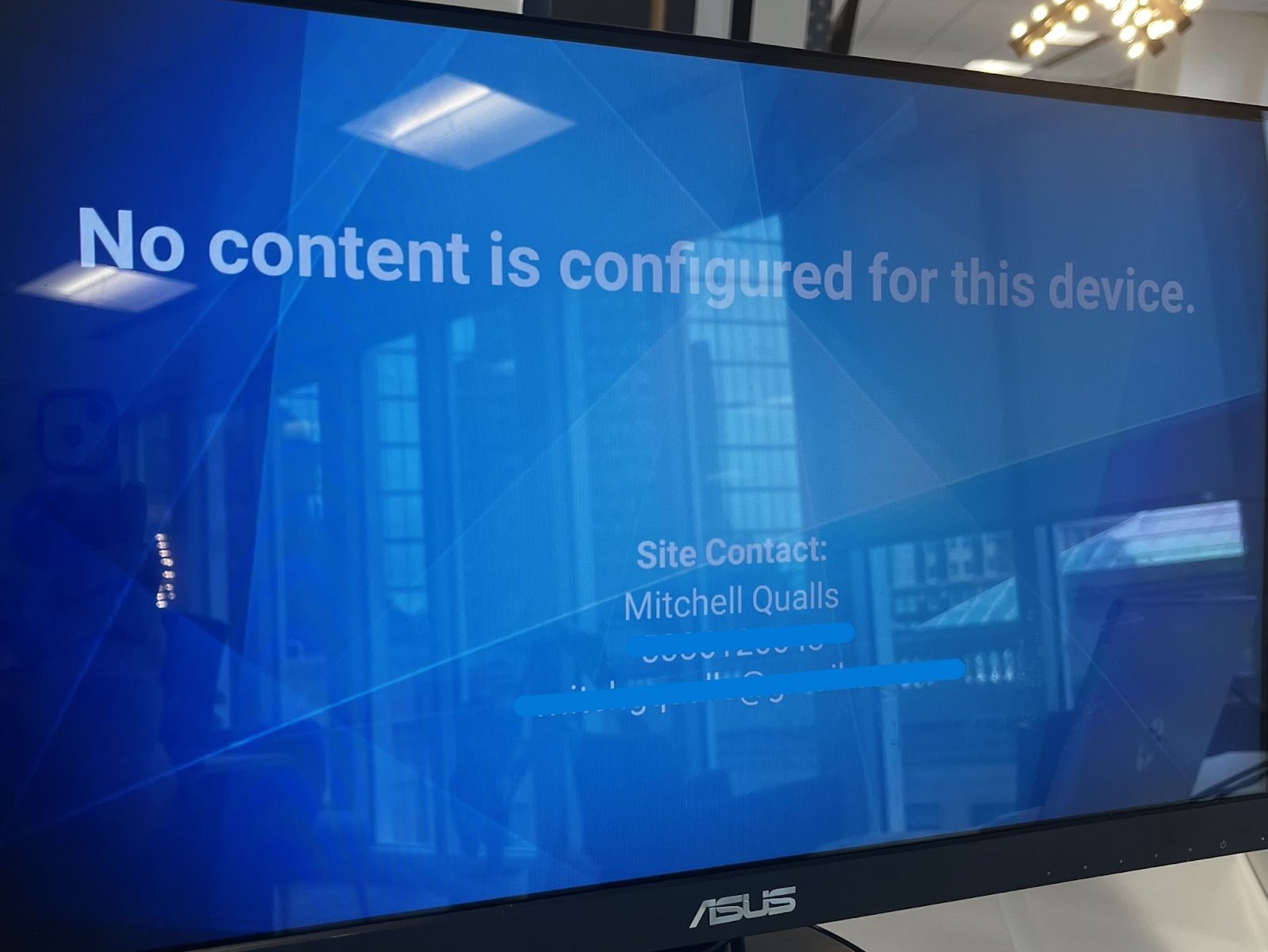 Elo screen displaying No content is configured for this device