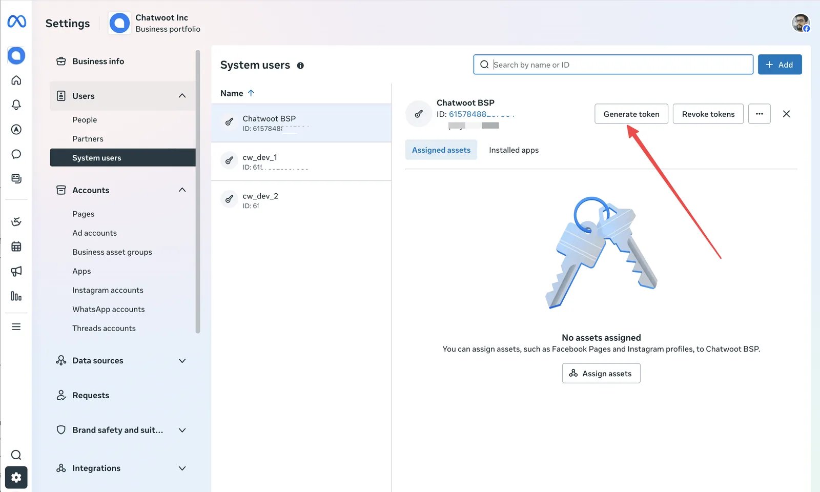 Usuario del sistema con los botones Asignar activos y Generar token