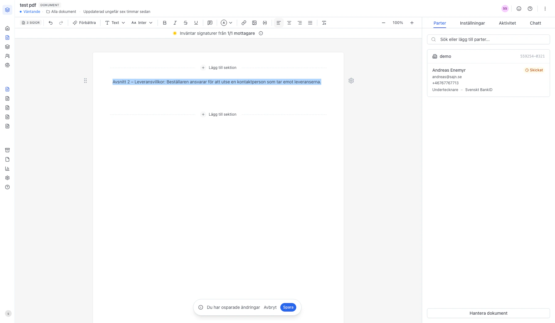 Textmarkering i dokumentet med Kommentera-knappen aktiverad i verktygsraden