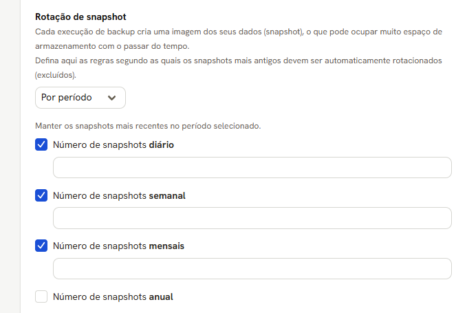 Rotação de snapshot em Por período, com snapshots diários, semanais e mensais marcados