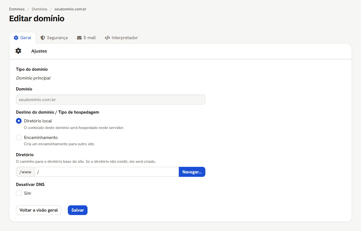 Formulário Editar domínio do cliente, aba Geral, com as abas Geral, Segurança, E-mail e Interpretador