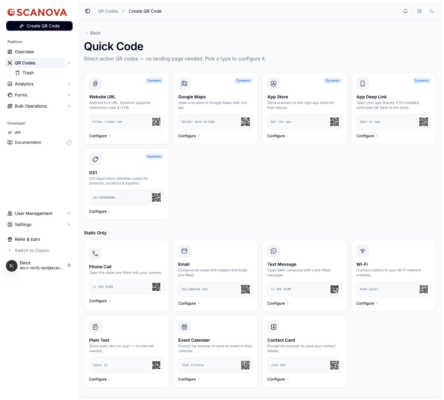 Quick Code 类型选择器,展示 Website URL、Google Maps、App Store、App Deep Link 和 GS1 作为 Dynamic 选项,以及一个 Static Only 板块,包含 Phone Call、Email、Text Message、Wi-Fi、Plain Text、Event Calendar 和 Contact Card