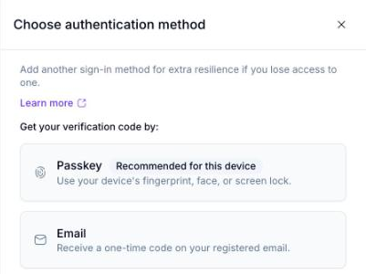 Étape Choose authentication method affichant les options Email et Authenticator App, avec le texte d'introduction « Add another sign-in method for extra resilience if you lose access to one »