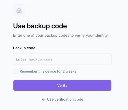 Écran Use backup code avec un champ de saisie de code de secours, une case à cocher Remember this device for 2 weeks, et un bouton Verify