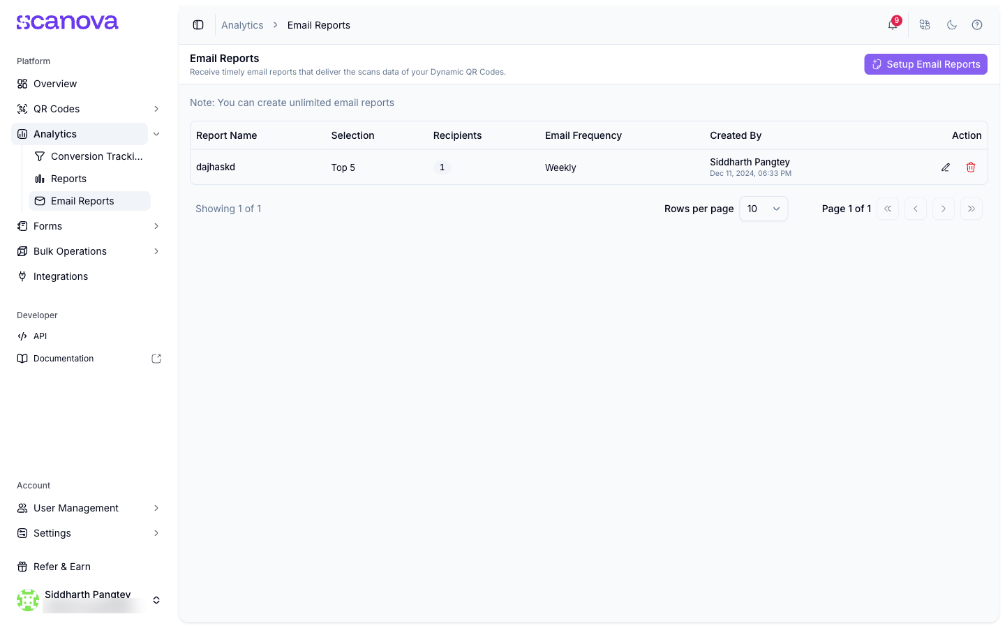 صفحة Scanova Email Reports تعرض جدولاً بأعمدة Report Name وSelection وRecipients وEmail Frequency وCreated By وAction لتقرير بريد إلكتروني أسبوعي مجدول