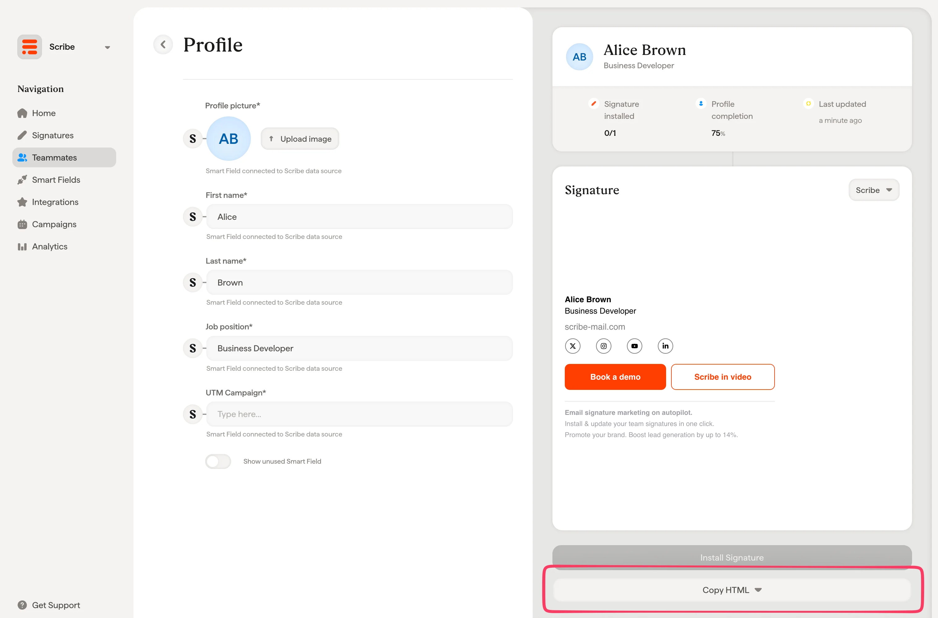 Perfil del miembro del equipo con el botón Copy HTML resaltado