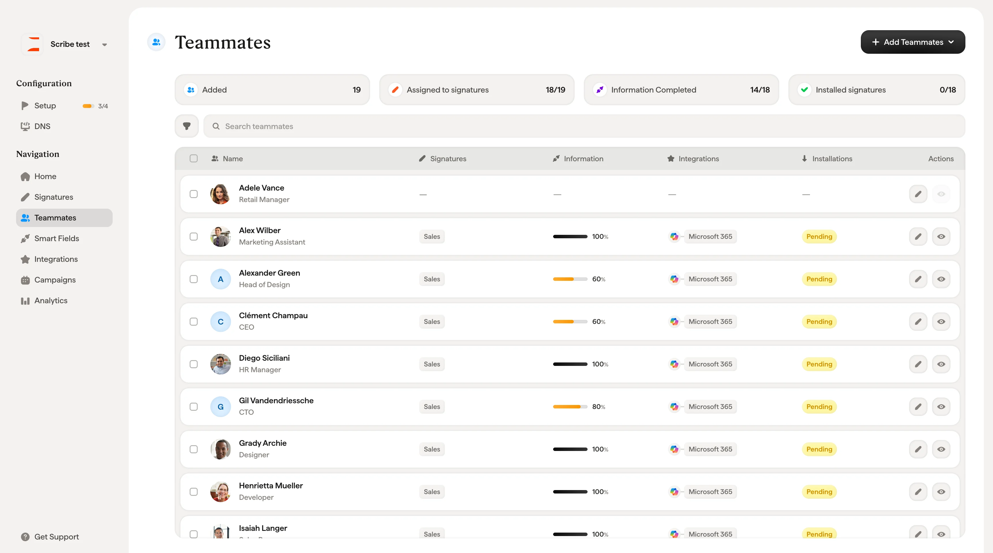 Page Collaborateurs affichant le tableau avec la barre de statut, les signatures et les colonnes d'installation