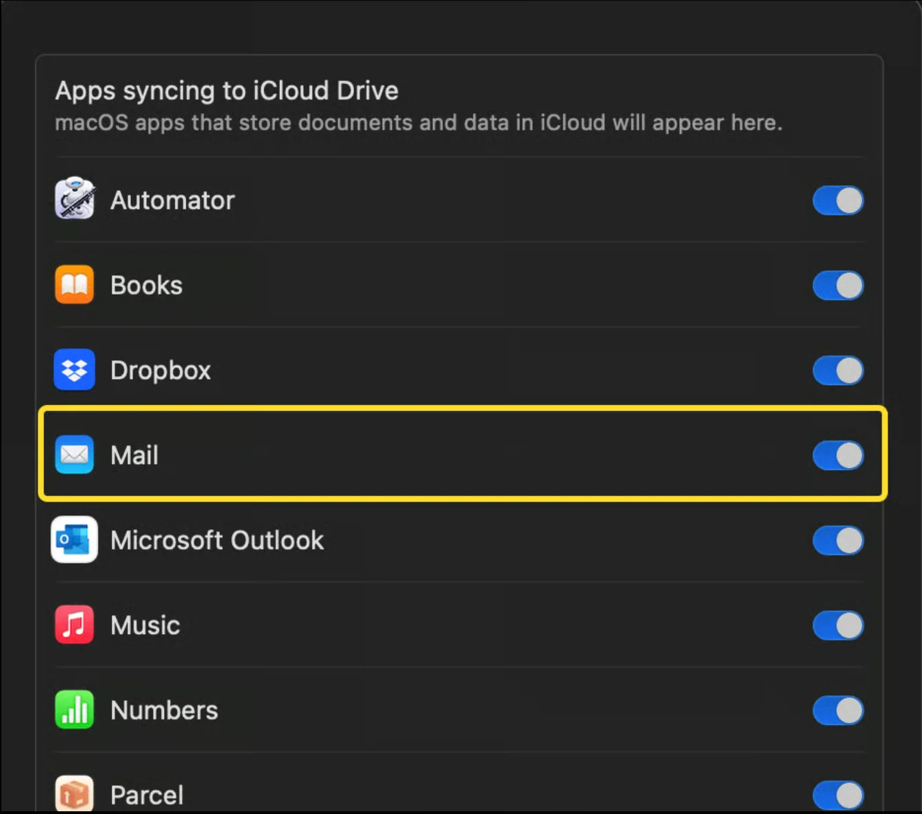 Lista de apps do iCloud Drive com o botão de alternância do Mail mostrando o estado ativo ou inativo