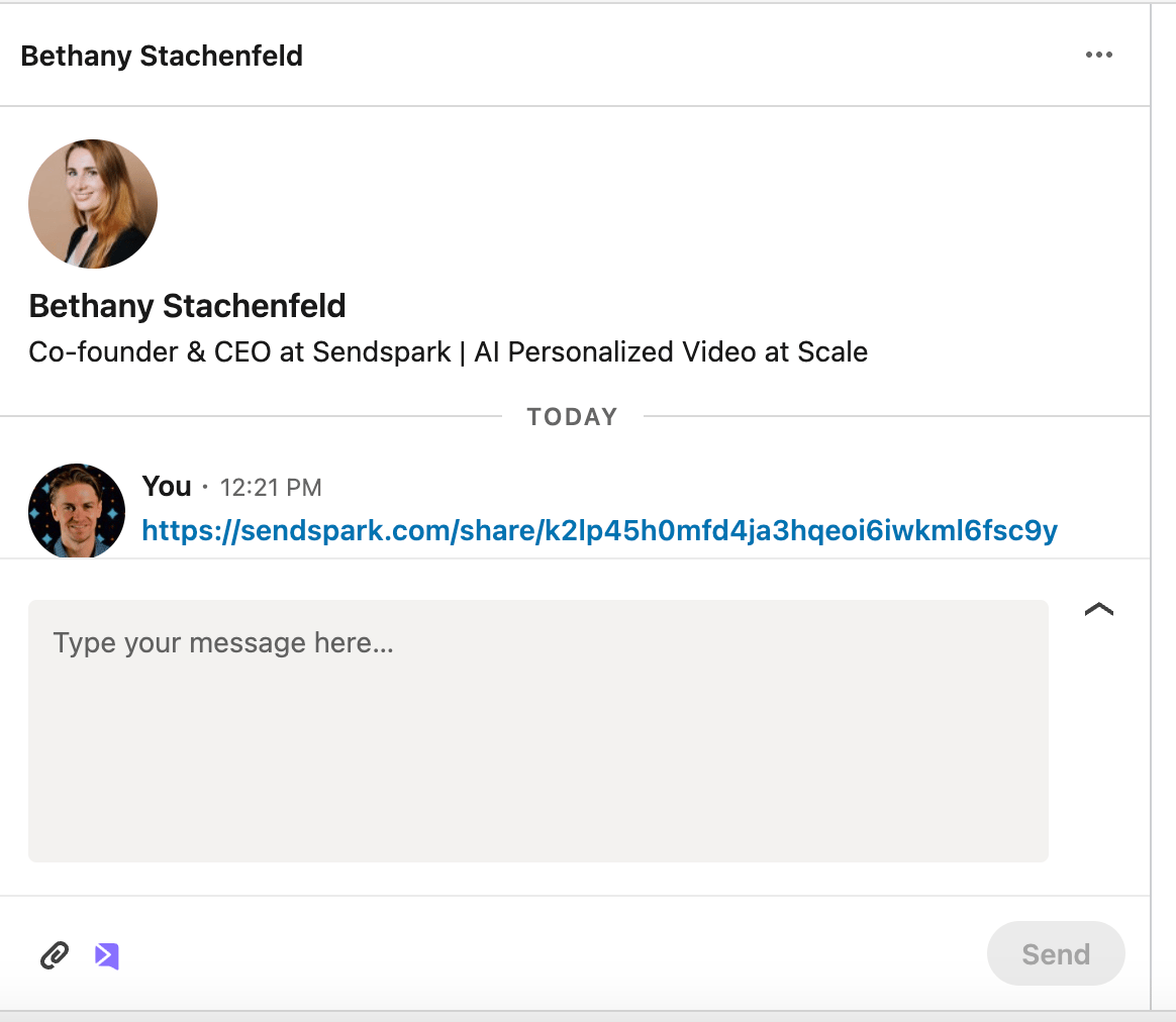 Plain text video link pasted in LinkedIn Sales Navigator message field