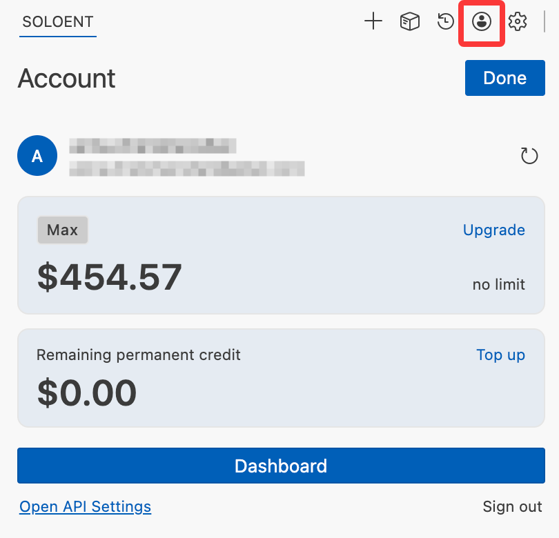 El panel de cuenta abierto desde el avatar, con el plan, el crédito restante, el crédito permanente y los accesos Top up y Dashboard